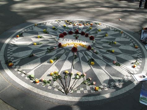 where is john lennon's ashes located.